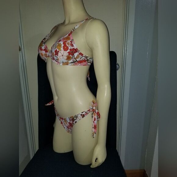Bikini 2 pc nwot medium - Picture 3 of 4